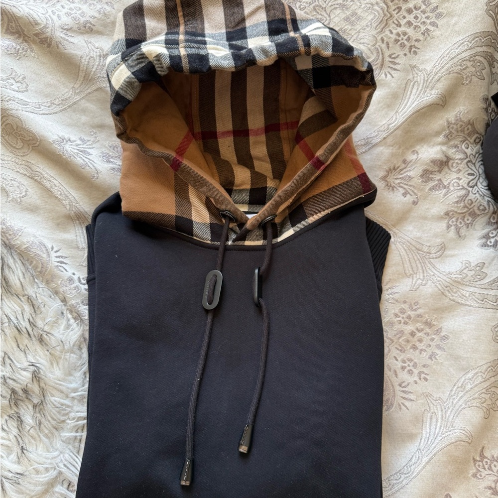 Men’s Burberry Hoodie
